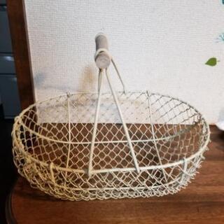 ワイヤーカゴ