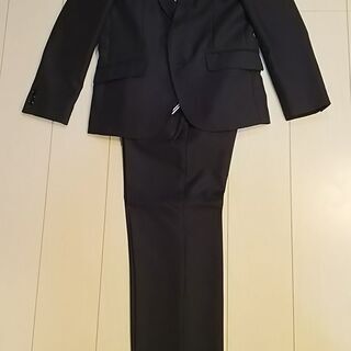 男の子用スーツ（上下）＋Yシャツ・ネクタイのセット　卒業式、謝恩会用に