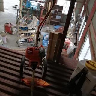 草刈り機の画像