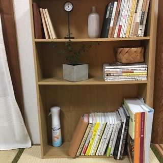 本棚　収納棚