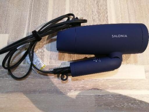 ドライヤー　SALONIA