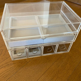 総額　約7,000円　無印良品　アクリケースの画像