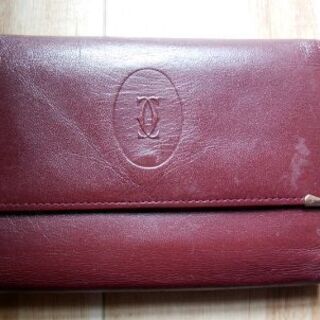 Cartier　三つ折り財布