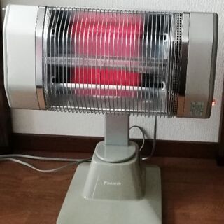 ダイキン『セラムヒート』首振り電気ストーブの画像