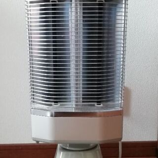 ダイキン『セラムヒート』首振り電気ストーブの画像