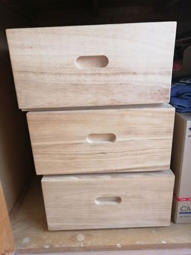 美品　木の引き出し重ねられます。