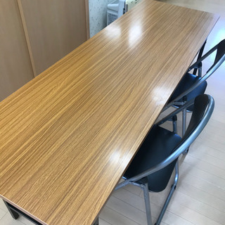 会議机と椅子のセット