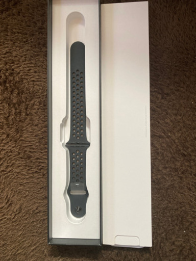 極美品アップルウォッチシリーズ3ナイキモデル40mm