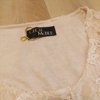 新品未使用 セシルマクビーのチュニックの画像