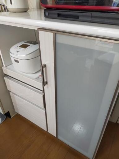 ニトリ 食器棚 キッチンボード　ポスティア　白