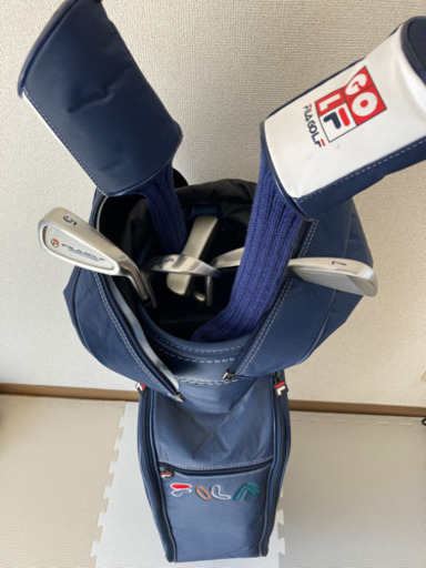 FILAのゴルフバッグとドライバーアイアンセットセット