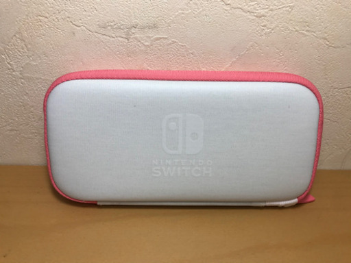 A2101☆極上美品☆任天堂switch Liteコーラルカラー