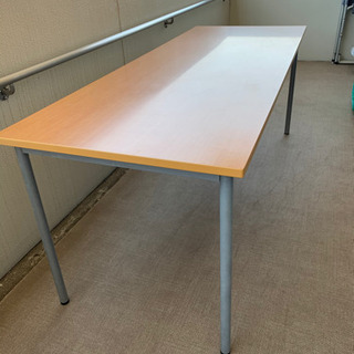 大きなサイズの事務机、学習机 180 x 70 x 70cm