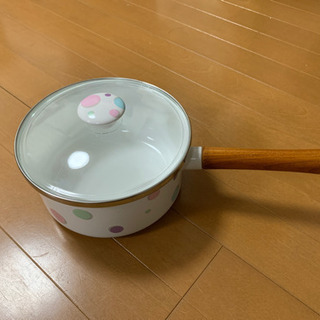 片手鍋未使用品(ホーロー）ガス用