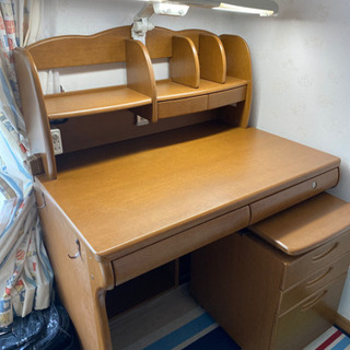 【最終値引き】（美品）学習デスク（購入時の付属品未開封）　クレオ工業