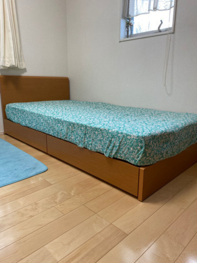 シングルベッド