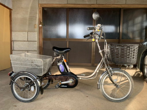 三輪車電動自転車お売りします。