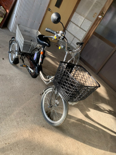 三輪車電動自転車お売りします。