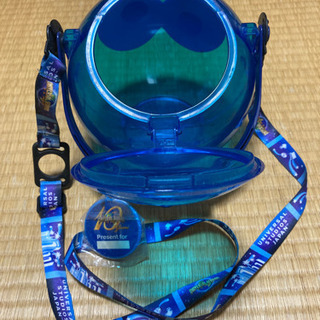 【3月半ばまで】 USJ クッキーモンスターのポップコーンバケツ（ストラップ&10周年記念埜ネームプレート付）の画像