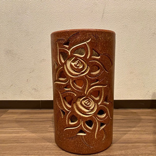 【決まりました】陶器(?)の傘立て