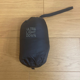 【ユニクロ】ウルトラライトダウンベスト　ネイビー