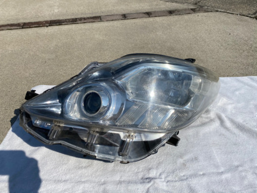 20系アルファード　左　ヘッドライト