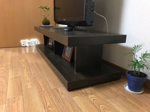 テレビ台　ロータイプ