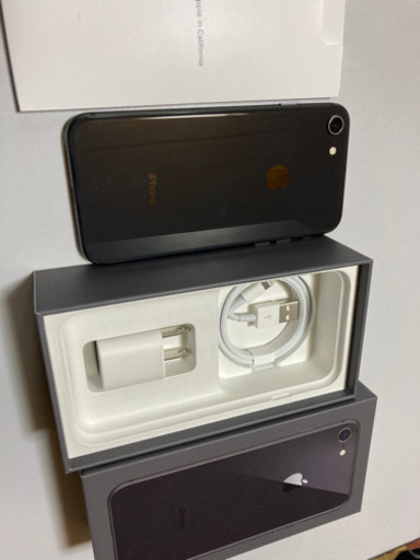 iPhone8本体 64G 美品 傷なし 付属品付き