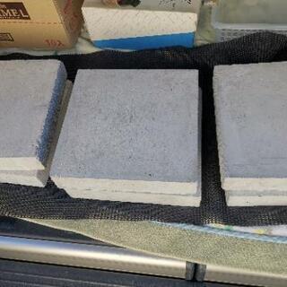 【取引相談中】コンクリート平板 ブロック 6枚 25cm×25c...