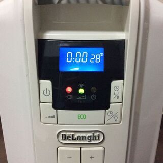 DeLonghi オイルーヒーター 「ドラゴンデジタル１５００Ｗ」 X字型フィン9枚 TDD0915W ホワイトの画像