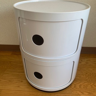 ベッドサイド収納お譲りします。