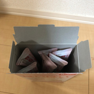 ベビー用品　粉ミルクセットの画像
