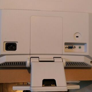 17インチTFT液晶ディスプレイの画像