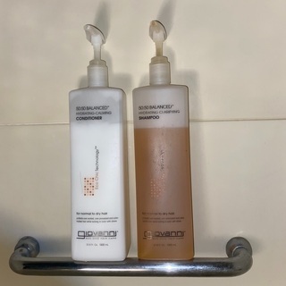 シャンプー&コンディショナー　ジョバンニ50／50