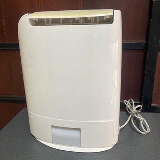 中古　Panasonic F-YZG60 除湿機　2011年製　...