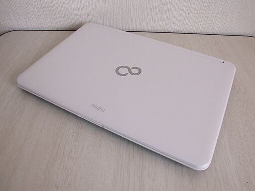 高速SSD120GB搭載　Fujitsu LIFEBOOK AH53/G ノートパソコン　（3751）