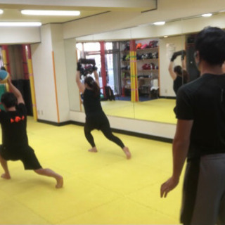 【1回3,000円〜】パーソナルトレーニング+キックボクササイズ‼️の画像