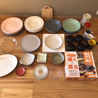お皿など、お譲り致します！