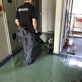 ビル内の清掃スタッフ in 大阪 / Cleaning, Cle...