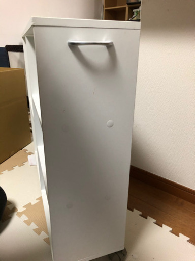 【取引終了】キャスター付き本棚×2つ