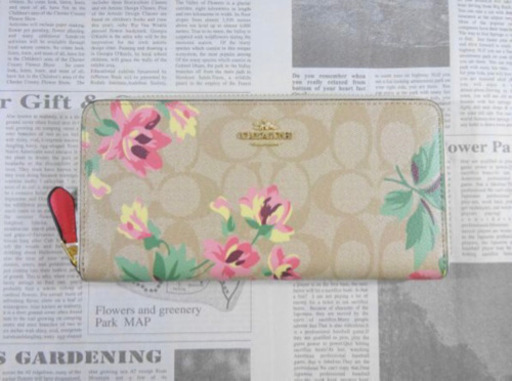 コーチ COACH 花柄　長財布　新品未使用　送料無料