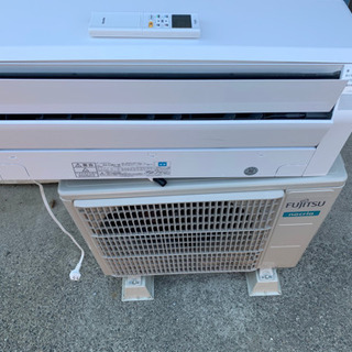富士通 2019❗️年式 10畳用エアコン 中古 美品 工事可