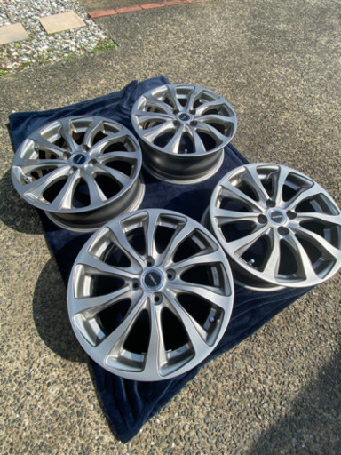 ブリヂストン　16インチ　4穴　PCD100