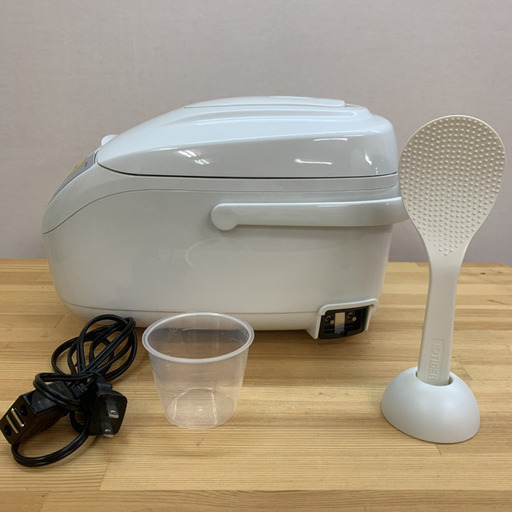タイガー　炊飯器　5.5合炊き　JBH-G1　