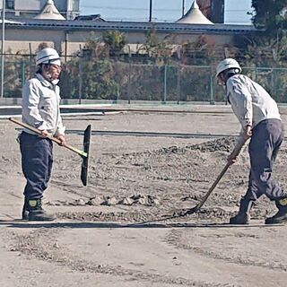 「勤務時間7：00～16：00」グレーゾーンを覆す働き方！土木作業員・オペ（未経験・中卒可）の画像