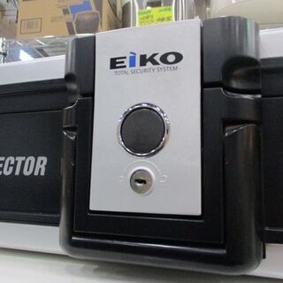 EIKO エーコー 耐火防水プロテクターバッグ シリンダー鍵付き 手提げ金庫 防水セーフティケース 札幌市東区 新道東店の画像