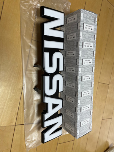 NISSANエンブレム