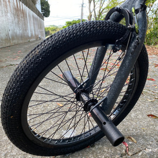 新品同様　自転車20インチ子供用BMX トイザらス