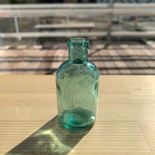 レトロ瓶　薬瓶