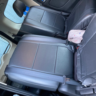 セレナ　シートカバーの画像